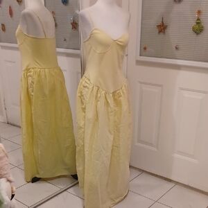 4/$60 Long Elegant Yellow Spaghetti Strap Dress - Size Large